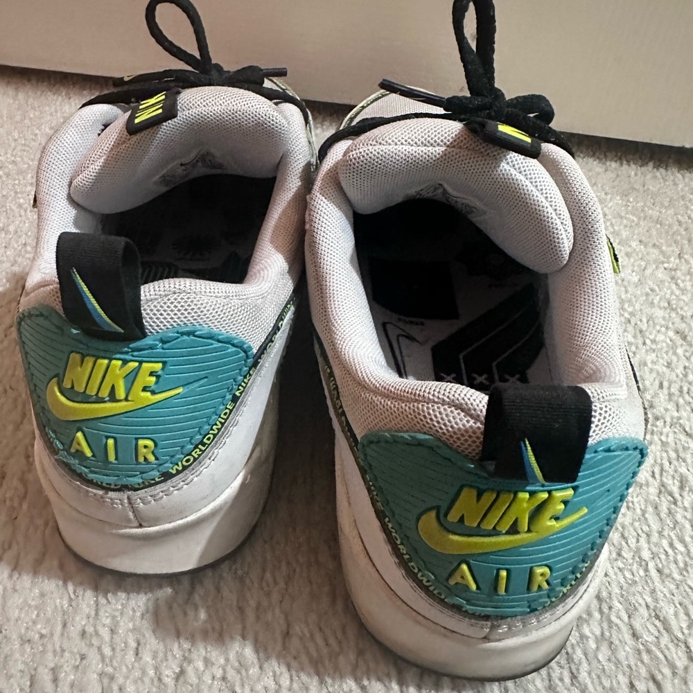 Nike men’s 'Worldwide' Sneakers size 9 - Picture 3 of 6